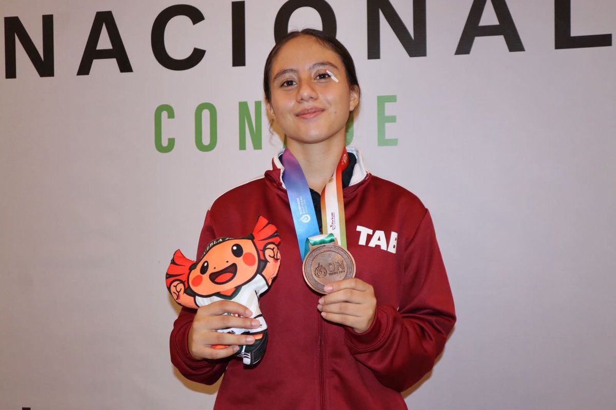 TabascoJavier's tweet photo. Siguen cayendo las medallas para Tabasco en la Olimpiada Nacional #CONADE.

Queremos expresar nuestra felicitación para las y los atletas tabasqueños que hoy consiguieron sumar 4 preseas más al medallero. La plata 🥈 la trae el equipo de Esgrima conformado por Tamara Oropeza Gil, Regina Mercader Guerrero, Liliana Maldonado Andueza y Amelia Méndez Pérez. 

Los 3 bronces vienen de la mano de Zayetzi Gómez Broca 🥉por Judo, y Génesis Montserrat Cabrera Fernández 🥉y Santiago Arias Peregrina 🥉en Karate.

Nuestro apoyo es total al deporte tabasqueño.