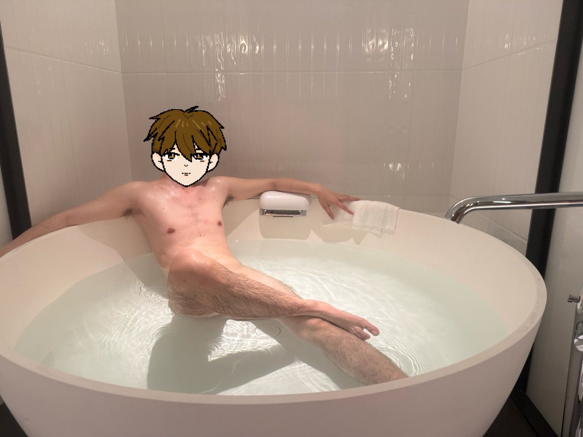 exp_chris's tweet photo. Good bath https://t.co/UDk72Lo9DN
