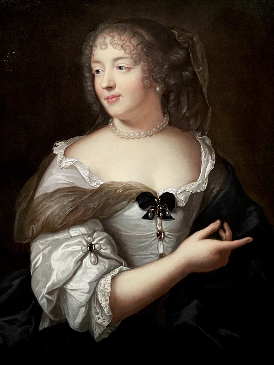 SamuelMartin75's tweet photo. Le musée Carnavalet, installé dans l’ancien hôtel particulier où vécu Marie de Rabutin-Chantal, marquise de Sévigné, rend hommage à la célèbre épistolière pour le 400e anniversaire de sa naissance avec une exposition très didactique. Le Grand Siècle défile sous nos yeux. À voir ! https://t.co/VF8Rw9G7eo