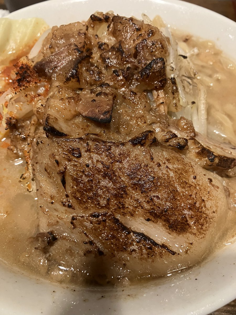 kokode_mata's tweet photo. 裏
ラーメン

汁無しより香りは弱いですが、一度お楽しみください。 https://t.co/qfugFd9RaW