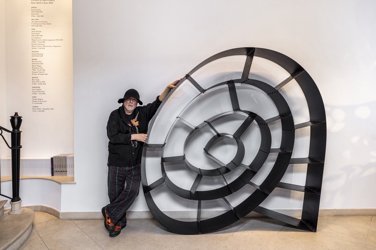 Opera Gallery tweet media