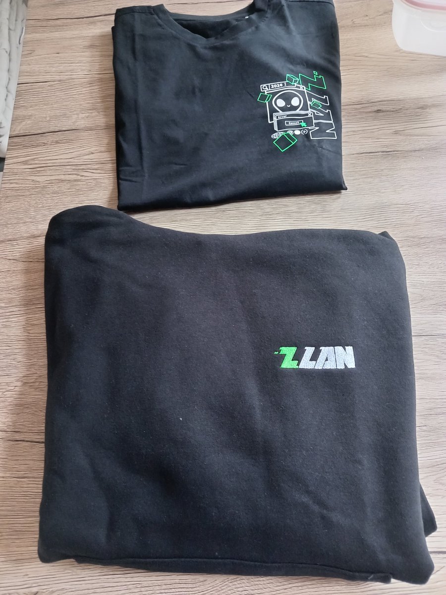 _Sympthome's tweet photo. Sheeeesh

Le pull et le t-shirt sont incroyables 👀 

@ZLAN_FR #ZLAN2026 https://t.co/1EOGkLFzkJ