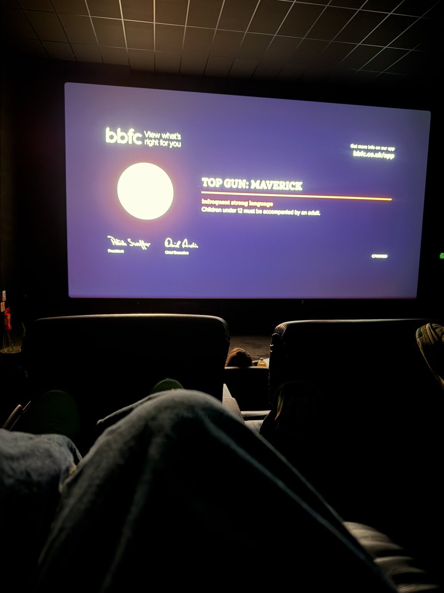 vickykane_'s tweet photo. Top Gun Maverick at the cinema at the weekend @TomCruise ❤️ https://t.co/VIle7JWOFB