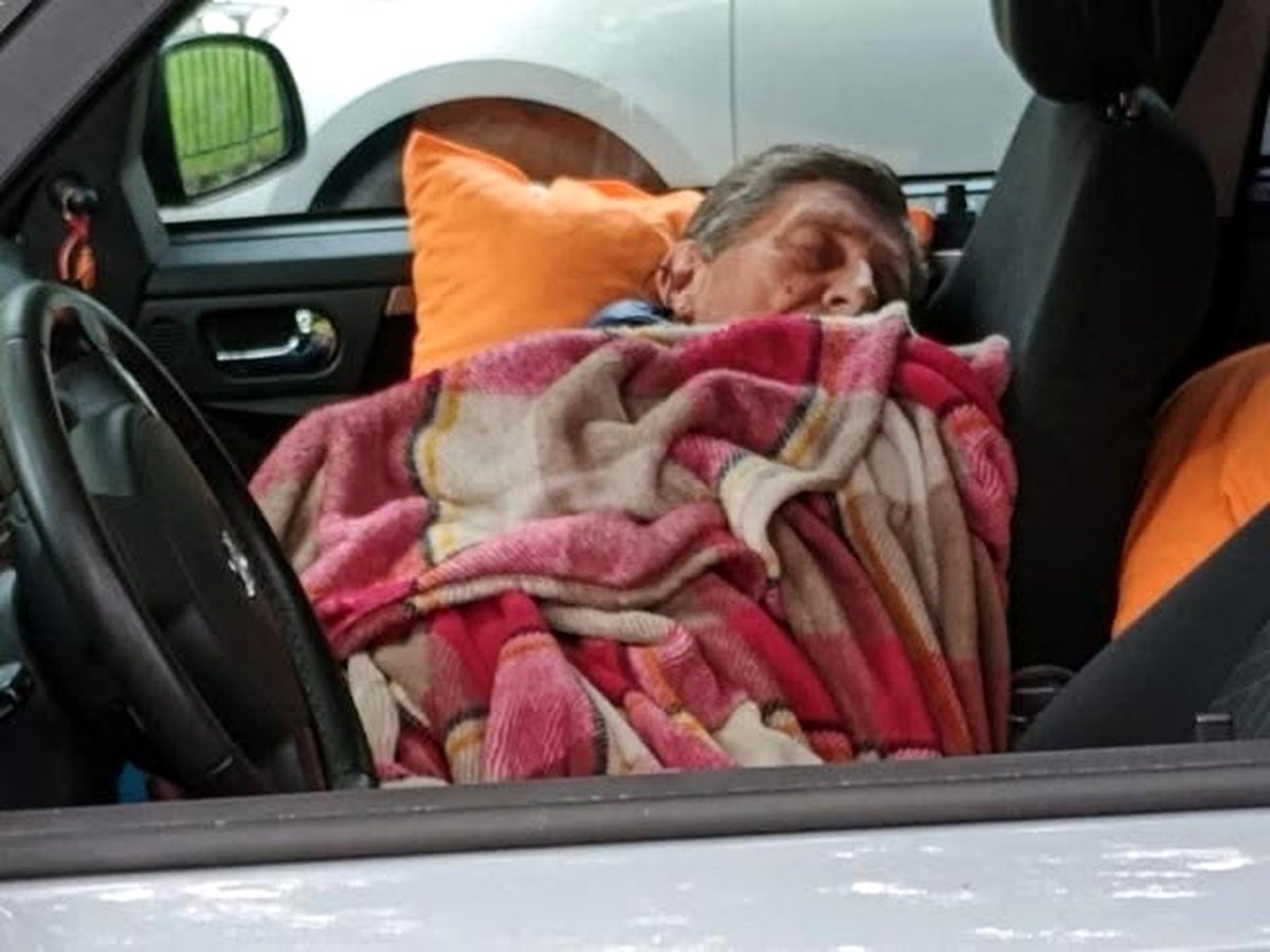ProgettoArca's tweet photo. Una casa al signor Giuseppe: a 83 anni dormiva nella sua auto in strada. Leggi la notizia: https://t.co/l4pCkR2HfQ 🏡😊
#ProgettoArca #Casa https://t.co/3JHlLkXF0F