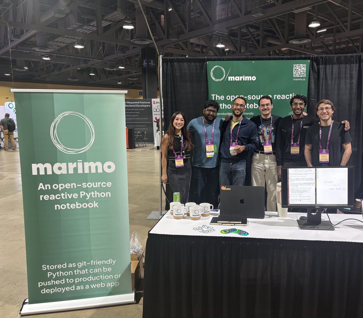 marimo tweet media