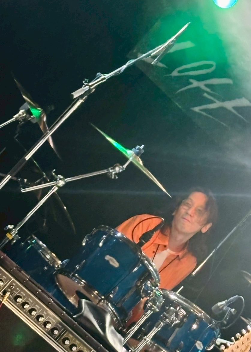 ginger09151's tweet photo. 2026/5/16@新宿LOFT

No Beer No Life presents Grand Explode Vol.11

Mrs. GINGER APPLE
(Mrs. GREEN APPLE コピバン)

アウフヘーベン
クスシキ
ア・プリオリ
絶世生物
ビターバカンス
青と夏

ライブ映像 公開しました
https://t.co/qsNcUoFB6u

すべてに感謝🙇‍♂️ https://t.co/JBioLeZ67I