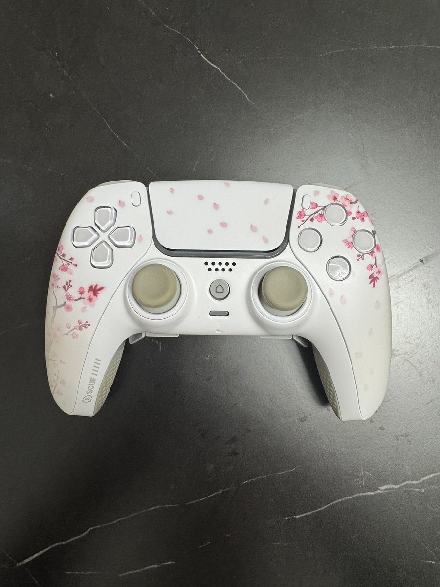 controllerlab_'s tweet photo. Installation et calibrage joysticks Hall Effect TMR pour Aykut ! https://t.co/sSN02PkLtE