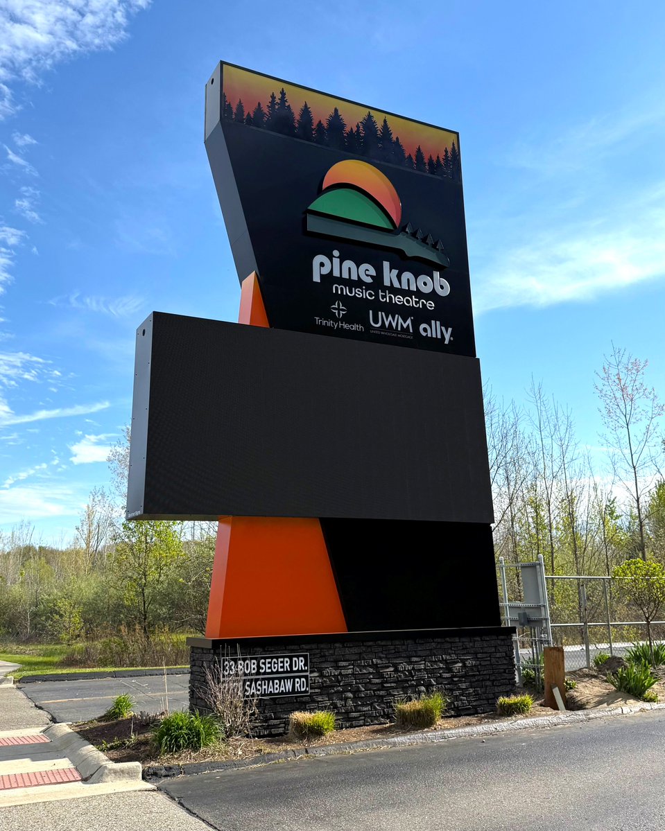 Pine Knob Music Theatre tweet media