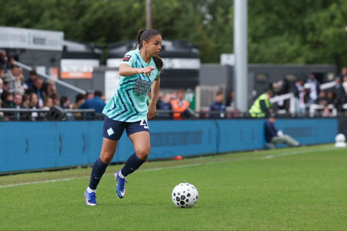 delphsix's tweet photo. We finish the season with a great win 🙌🏽
Congratulations to the team! And thank you to the fans for all the support 🫶🏽
@LC_Lionesses https://t.co/xbfNXjRi3l