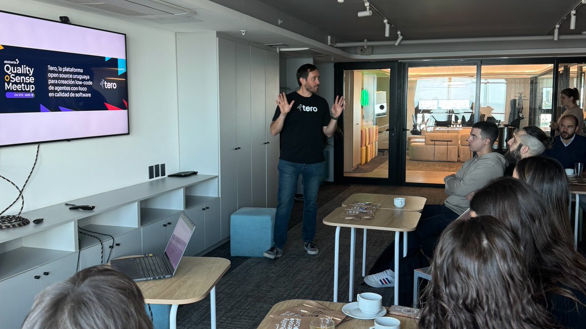 AbstractaLatam's tweet photo. ¡Gracias a todas las personas que participaron de esta primera edición! 🙌
📍 Y esto continúa muy pronto:
El próximo encuentro será el 22 de mayo en Maldonado, junto a Maldonado Tech Meetup, con un nuevo workshop práctico en Wonderworks Punta del Este. https://t.co/XPOPTVOQj0
