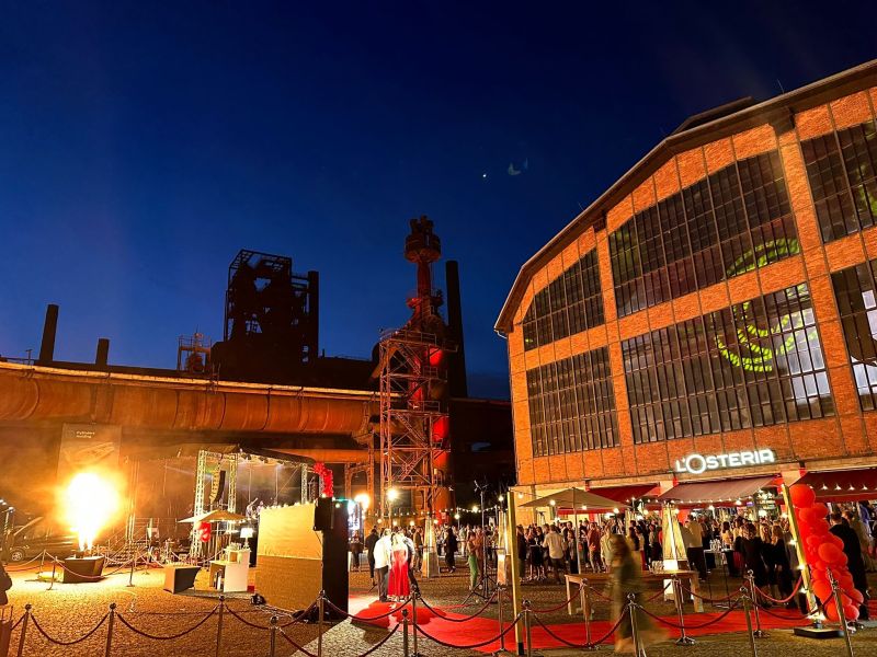 AVitkovice's tweet photo. 🍝Ještě jeden důvod dorazit ve středu do Gongu.
Na konferenci Ostrava PRO BUDOUCNOST!!! se bude debatovat o tom, jak má vypadat Ostrava příštích let.
Partnerem je Losteria a tak každý 100. registrovaný vyhraje poukaz do Losterie nebo Bolt Tower.
Registrace https://t.co/NBJmvtQnyd https://t.co/SKFrmnOADb