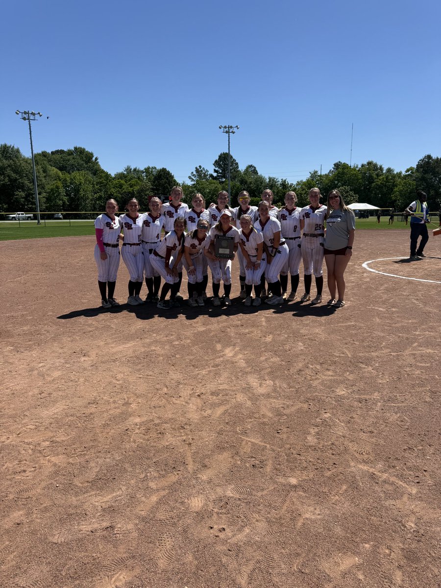 maci_vest2030's tweet photo. I’m so proud to be a part of making school history as a Southeastern Mustang. Last week we wrapped up regionals as undefeated CHAMPIONS! This week we take on STATE!!

Personal stats from regionals:
BA: .667, OBP: .800, Fielding %: .950, Caught stealing: 1/1 https://t.co/qf4HFChIym
