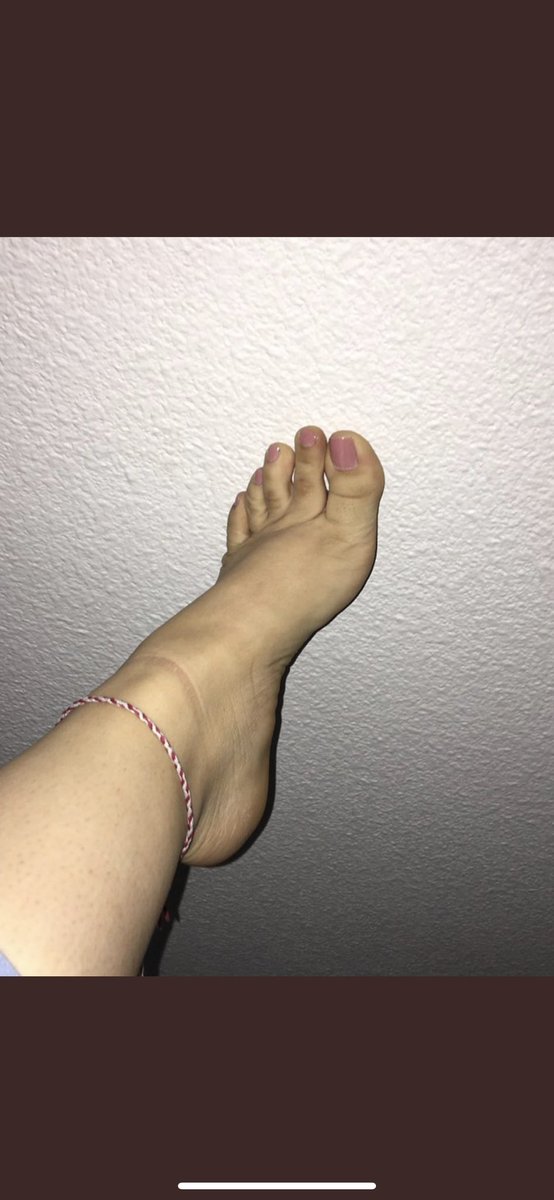 rob_jade32405's tweet photo. How does my feet look dm for more 👿 https://t.co/8VUUcxQLw1