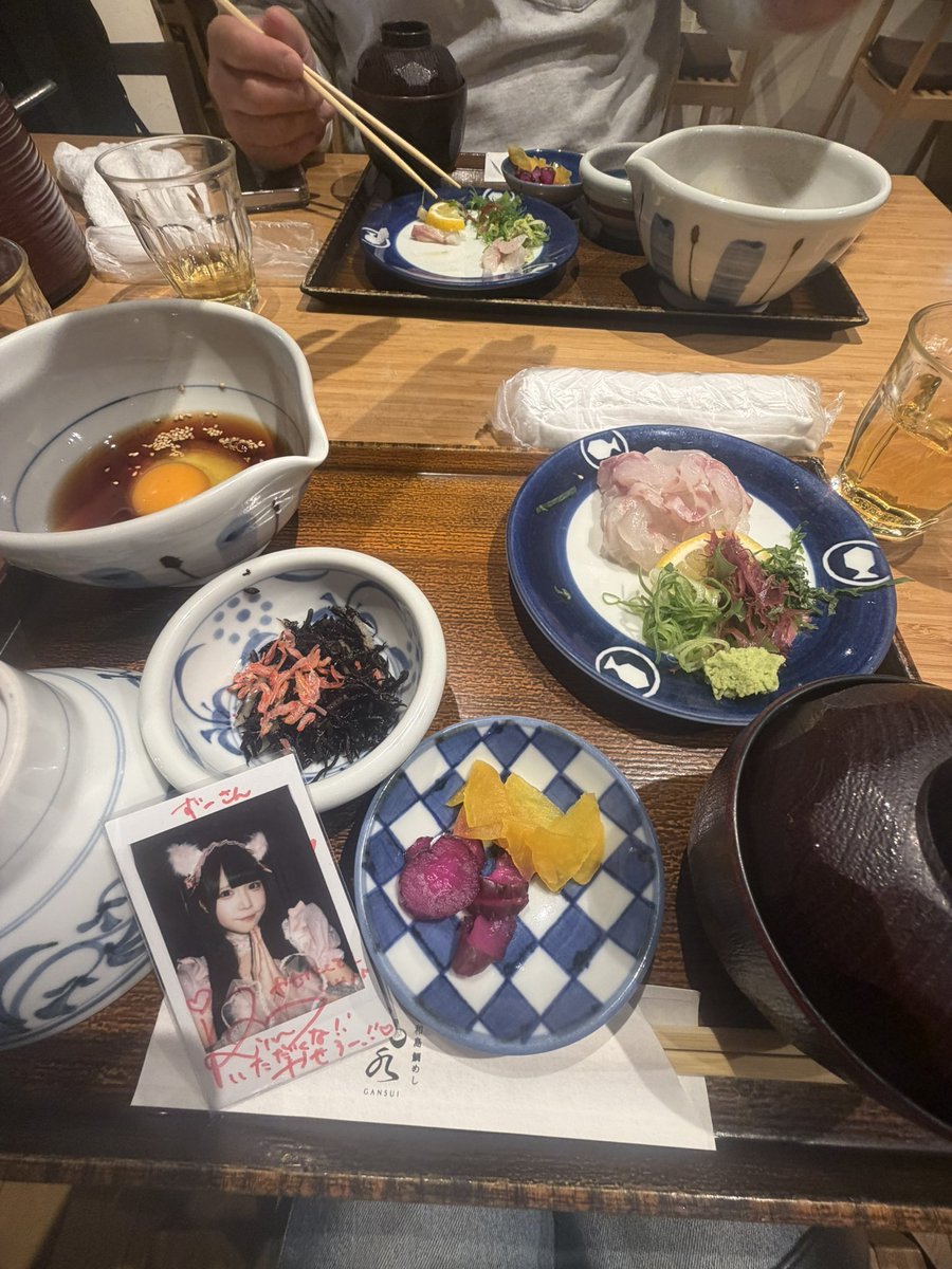 ♩ tweet media