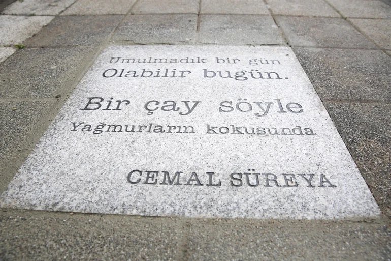 barvtto's tweet photo. yazarken surekli bosluk yerine enter’a bastigimdan benim whatsapp mesajlari: https://t.co/0tgYZdnN88