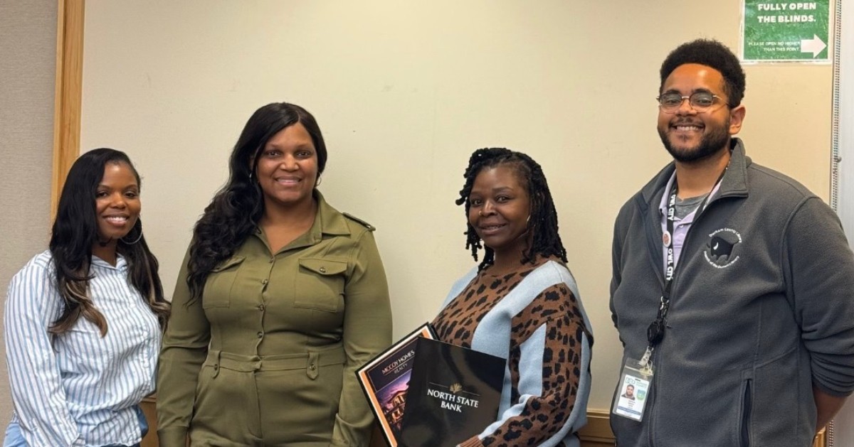 NorthStateBank's tweet photo. Community Mortgage Loan Officer 𝗔𝗹𝗲𝘅𝗮𝗻𝗱𝗿𝗶𝗮 𝗧𝗶𝗻𝗱𝗮𝗹𝗹  joined Shawndria McCoy of McCoy Homes Realty in Durham as the preferred lender for an in-person homebuyer seminar. Attendees received valuable guidance on navigating the mortgage loan application process. https://t.co/O3Rt8msqC0