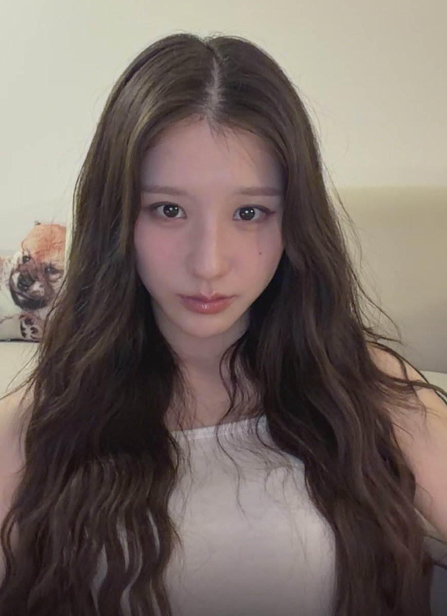 Heerabbit1019's tweet photo. 260518 희진 코스모 라이브🩷
오늘도 예뻐🫶🏻
#희진 #HeeJin #아르테미스 #ARTMS https://t.co/mtv6EWhTc8