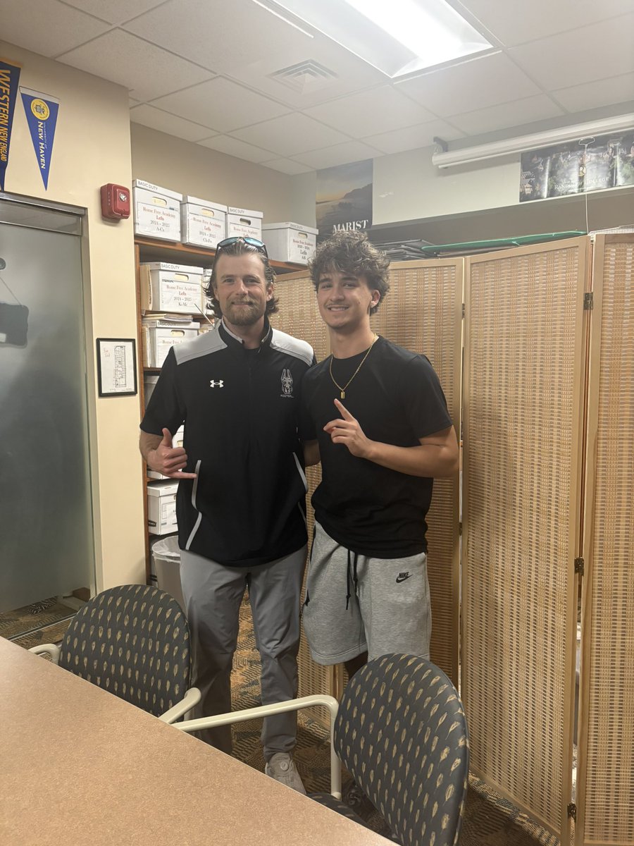chadsmithjrr's tweet photo. Thank you both @coach_jmack and @CoachFaggiano for stopping into school today to talk to me about @UAlbanyFootball and @Utica_Football Can’t wait to get on both campuses!
@PRZcory @PrepRedzoneNY @PRZVicCastillo @_Dwayne22 @CarterBrazinski https://t.co/sQRwhPNkHn