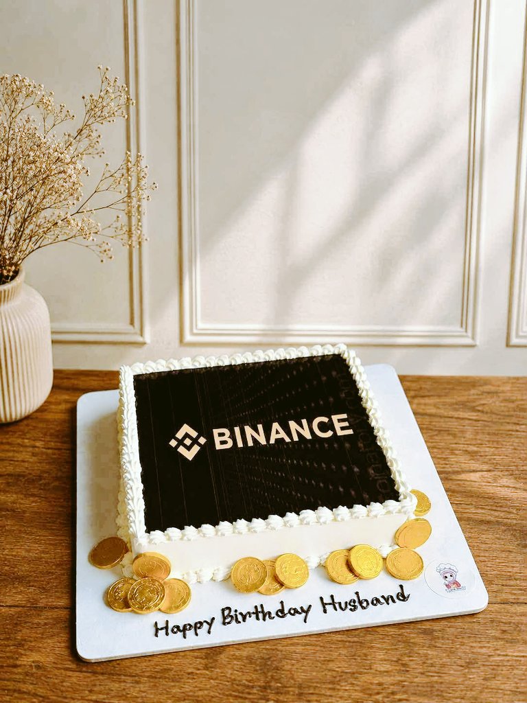 rirobinbd's tweet photo. Birthday with @binance 🎂🟡

This birthday felt extra special.
My wife surprised me with a Binance themed cake — she knows how important Binance is in my journey. ❤️

For years, Binance has been a big part of my growth, learning, and opportunities in the crypto space, and I’m truly grateful for it. 🙏

A special thanks to my manager @ShirleyXBT for always supporting, guiding, and believing in me throughout this journey. ✨

And of course, huge love to my YouTube subscribers and community members — your constant support and trust inspire me every single day. ❤️🚀

#Binance #Birthday #Crypto #BinanceFamily #bnb