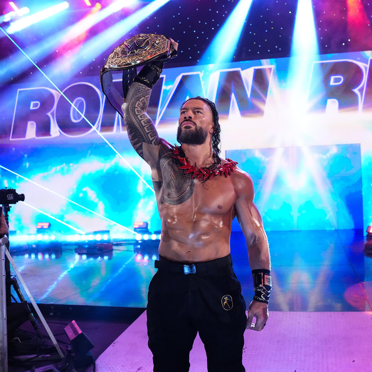aaronloveswrestling tweet media