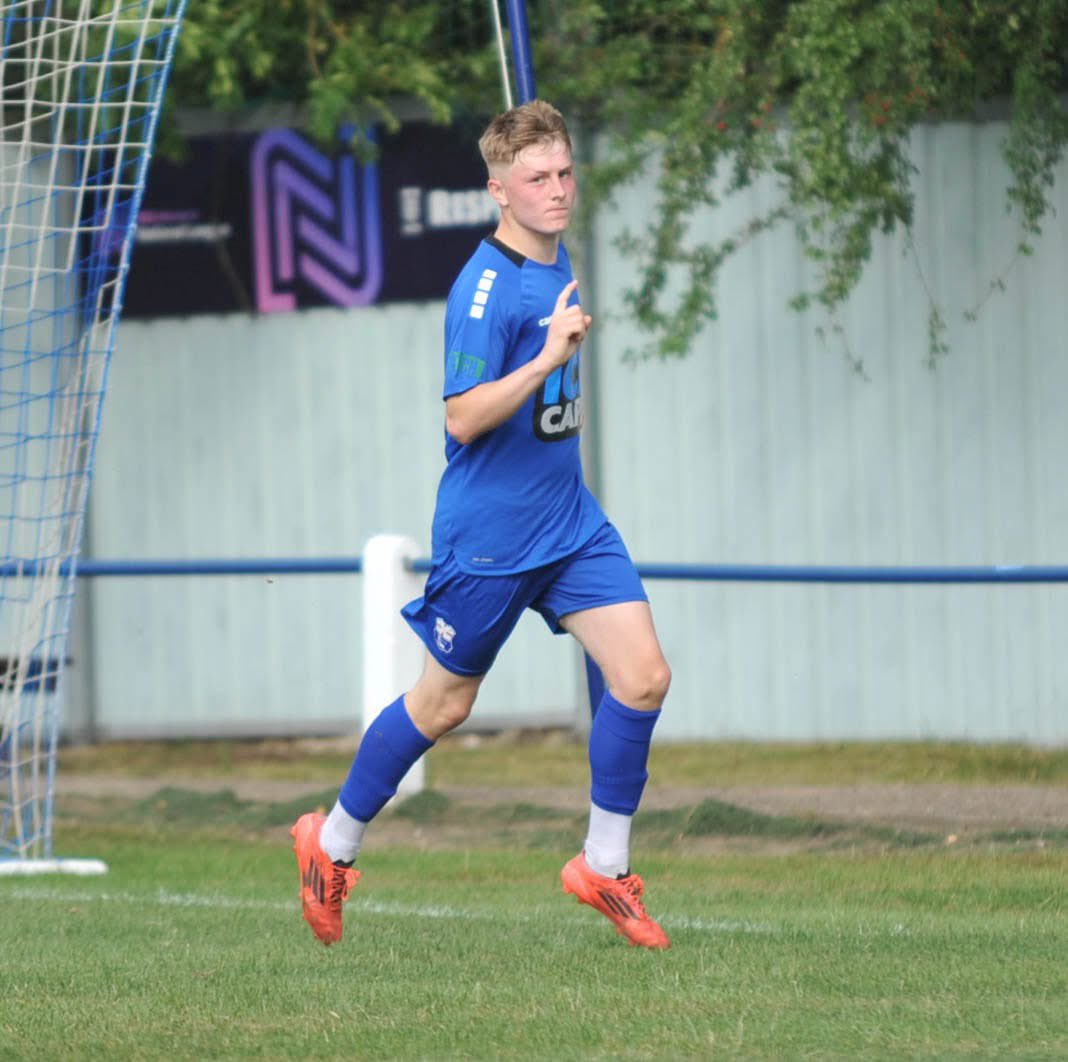 Rossington Main FC tweet media