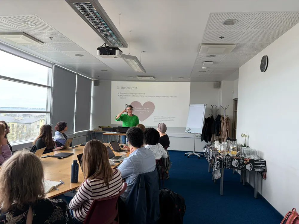 AudreyAlejand's tweet photo. Had an amazing time teaching #discourseanalysis at Tallinn University last week as part of the Estonian Doctoral Course. @LSEMethodology https://t.co/iz18g0yigr