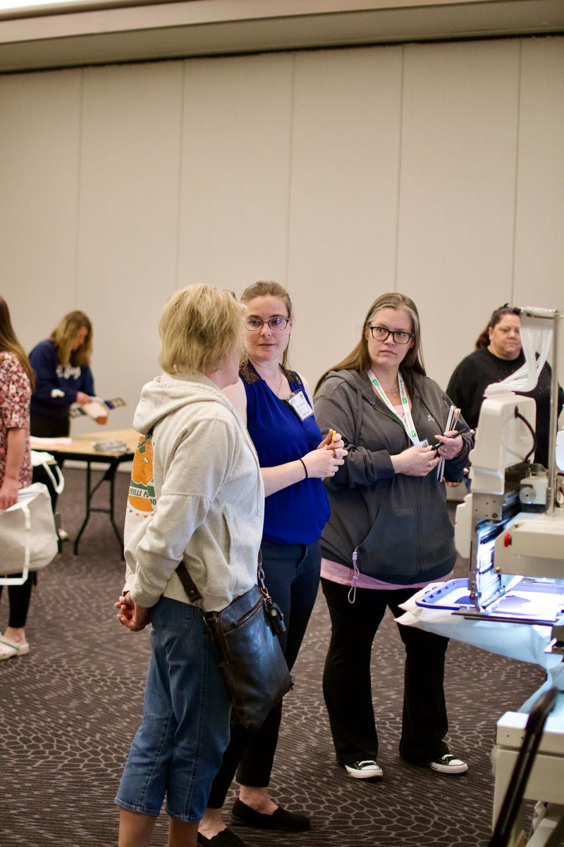 Decorated Apparel Expo tweet media