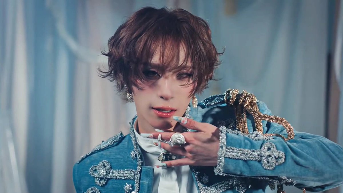 jenqhui's tweet photo. NOOOOO XLOV DONT END ALL THE MODELS IN THE INDUSTRY https://t.co/cofGnYlmwf
