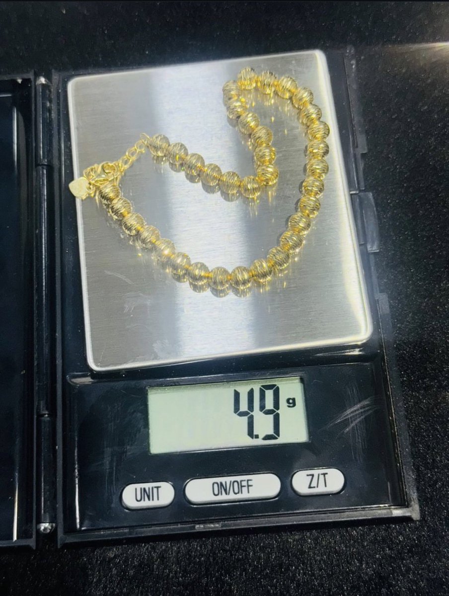 The Gold Plug tweet media