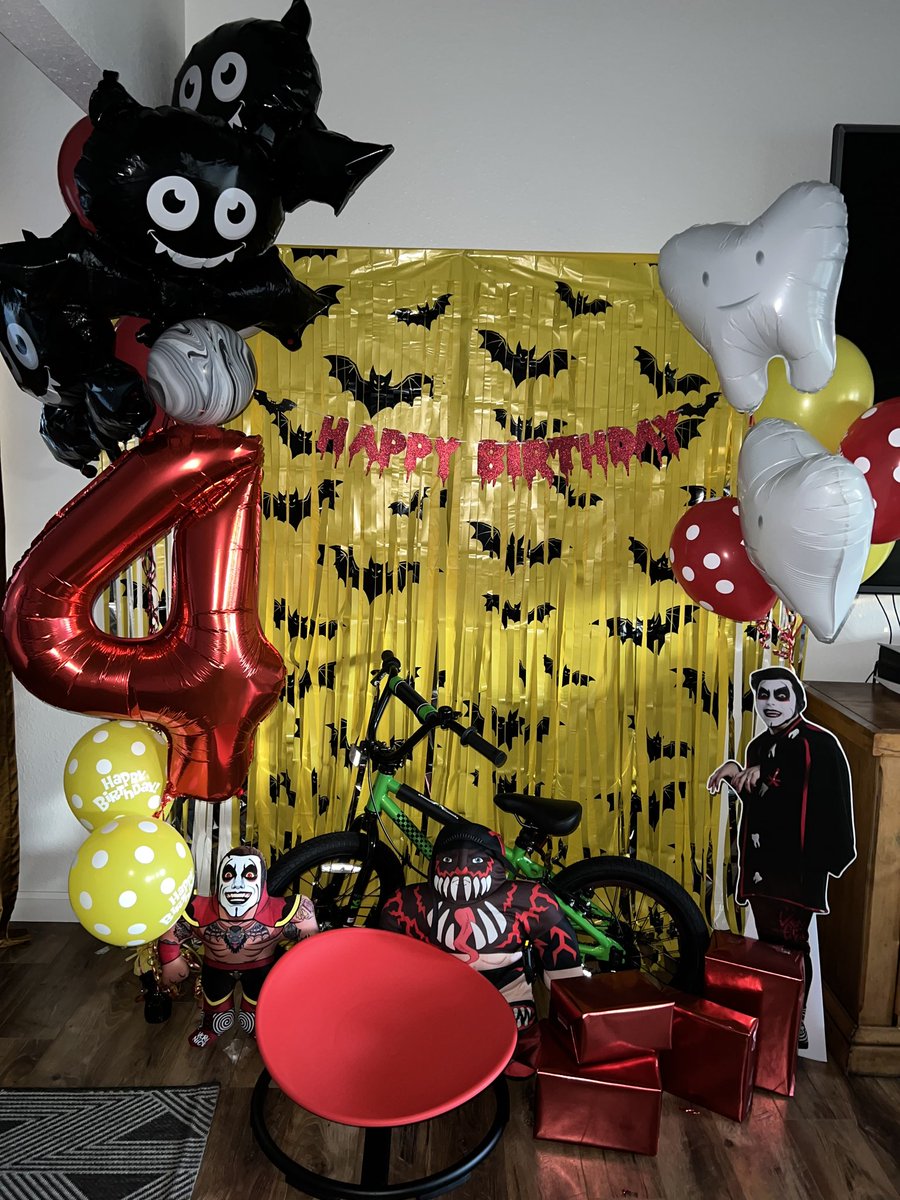 RalphBand209's tweet photo. The @DanhausenAD birthday party was a success! Complete with a cameo from #Danhausen, teeth balloons, a double dose of Danhausen, and a special appearance by The Demon @FinnBalor 
#VeryNiceVeryEvil
#Birthday @WWE https://t.co/whU0eh8ELY
