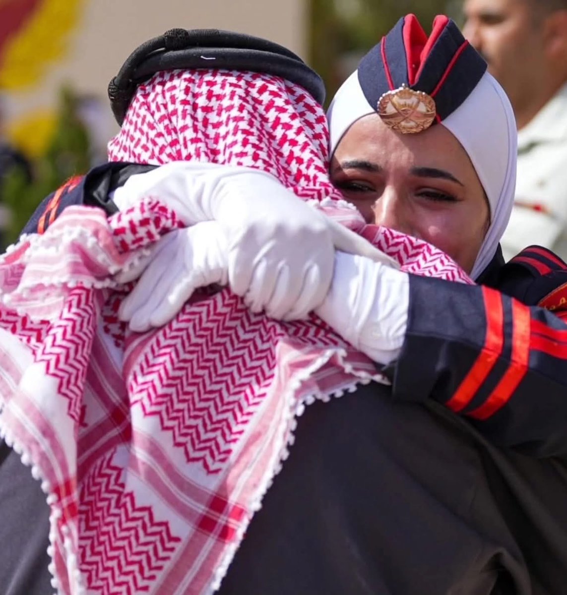 خديجة الدعجـة tweet media