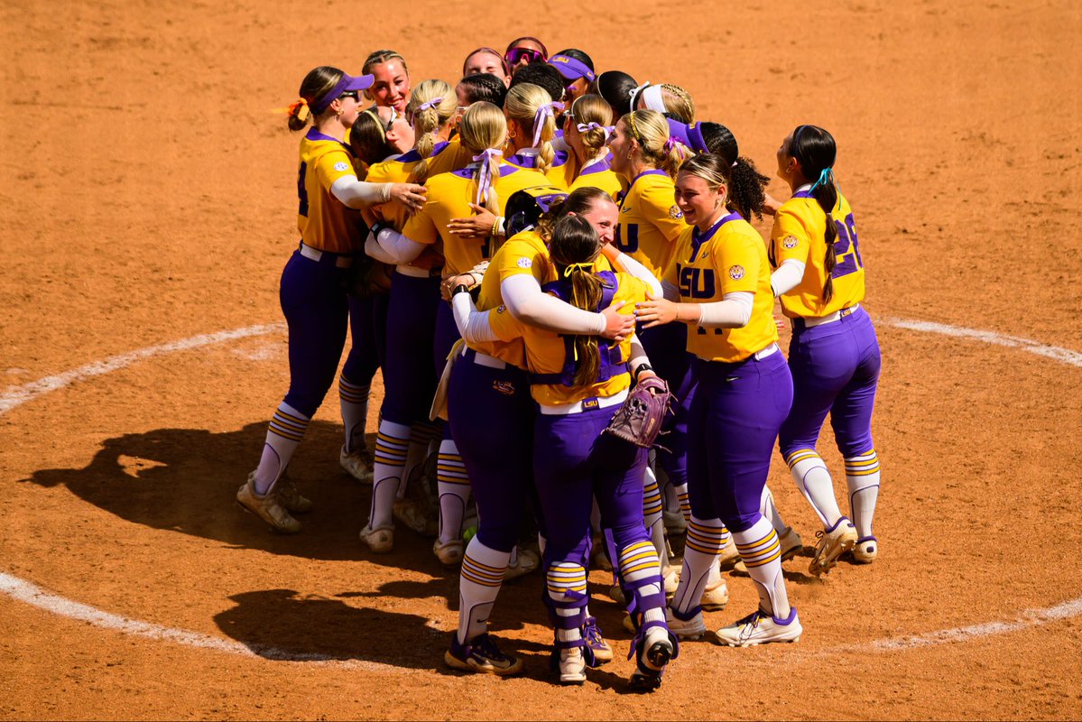 PaytnMonticelli's tweet photo. Fighting Tigers 💛 @LSUsoftball https://t.co/MfGHHTkIYn