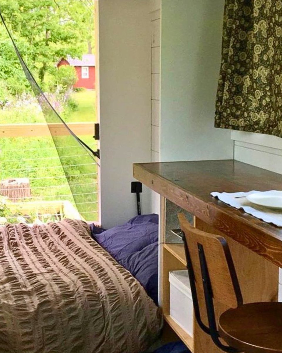 warmupinc's tweet photo. This couple converted a container into a tiny home! 

They built it on their land to use as an Airbnb &amp; installed UFH to save space &amp; maximize energy-efficiency. 🌡️♨️

Click here for free instant pricing: https://t.co/5bO1cwGNxe (TW)

#TinyHome #RadiantHeat #SustainableHeating https://t.co/EF8vBneAN2