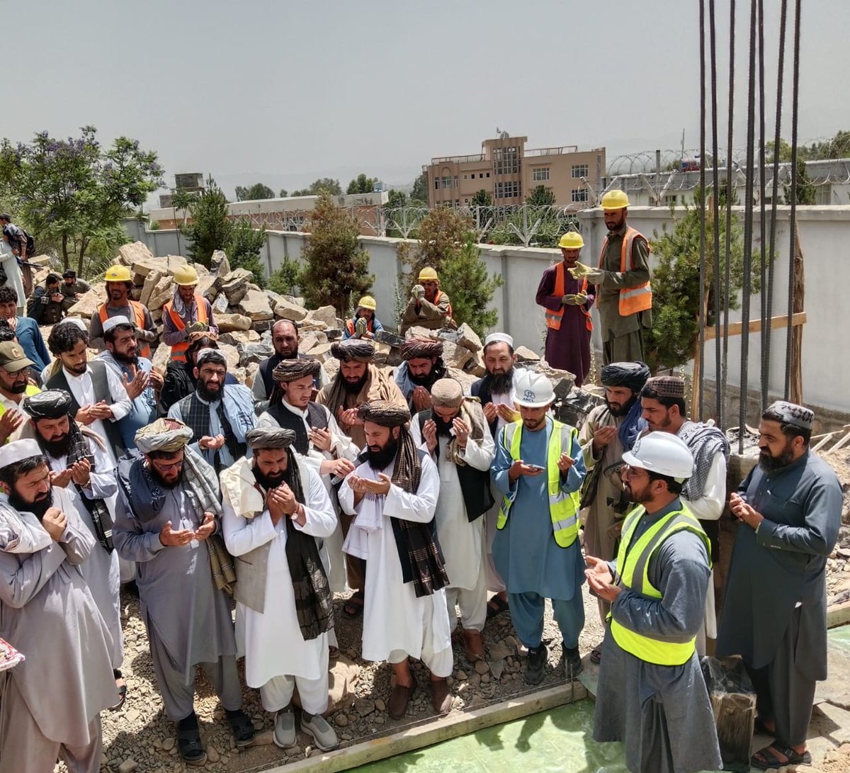 مستغفر ګربز tweet media