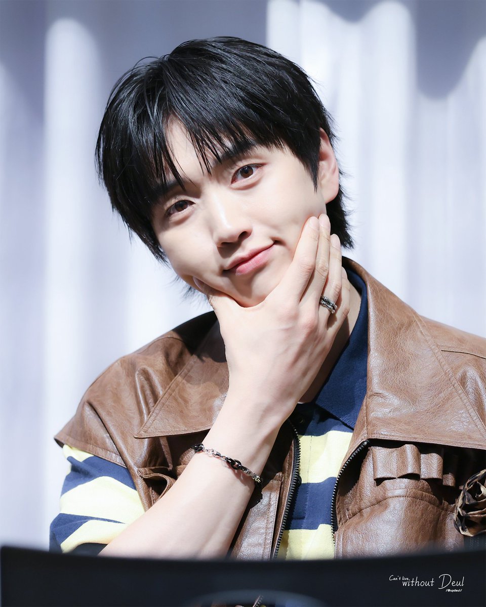 updeul's tweet photo. 260517 애플뮤직 팬싸

🤎

#B1A4 #산들 #삼돌 #SANDEUL https://t.co/5aJxcJV8rx