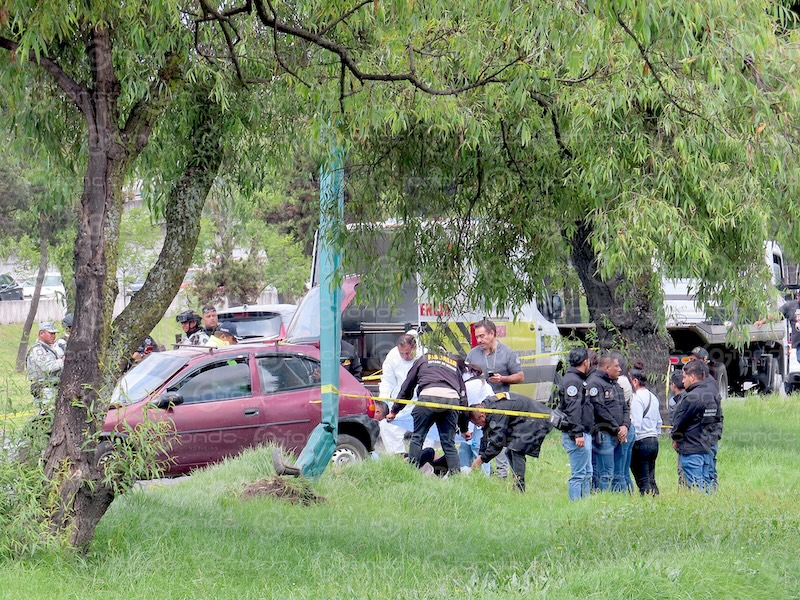 🇲🇽 | Un operativo de seguridad vial derivó en el hallazgo del cuerpo de Wuendy Saray Pavón Torres, de 32 años, al interior de la cajuela de un vehículo Chevy accidentado en
