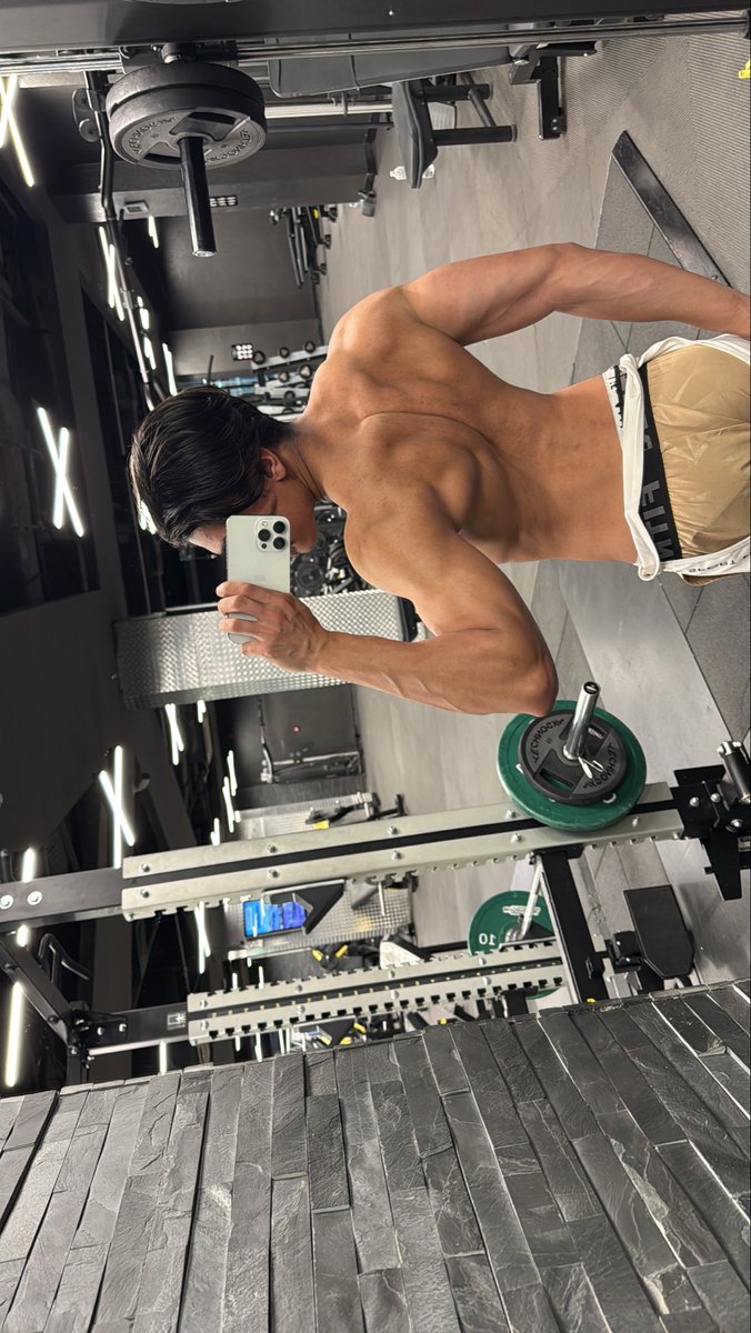 Moh8798's tweet photo. Start with a gym 💪🏻. https://t.co/LmDyIC38cR