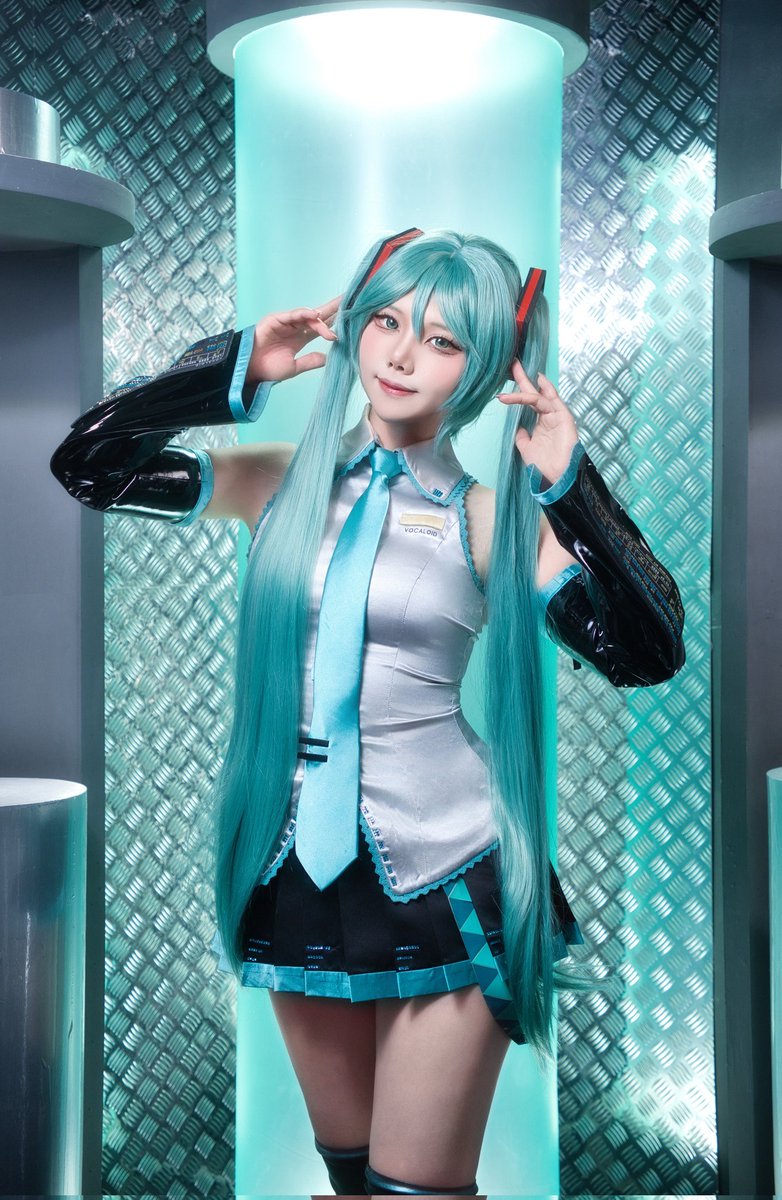 zzzbotz's tweet photo. #初音ミク
#VOCALOID

Hatsune Miku💙 https://t.co/a8BurGhIxB
