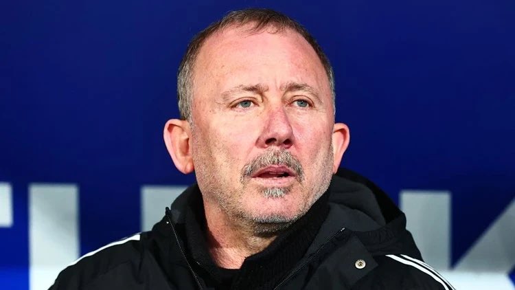 Newslyhaber's tweet photo. Son Dakika: Beşiktaş Sergen Yalçın ile yolları ayırdı. https://t.co/lJ8SrkzUUa