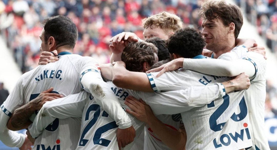 besoccer_ES's tweet photo. 🟢 Reportaje BeSoccer

💪🏻 Tres años de milagros: así han sido las temporadas más locas del Espanyol

📰 Mercados con cero inversión, la resiliencia de Manolo González...

✍🏻 @David_ca99 

📎 https://t.co/xokscXW0NF https://t.co/qwbykDDUhI