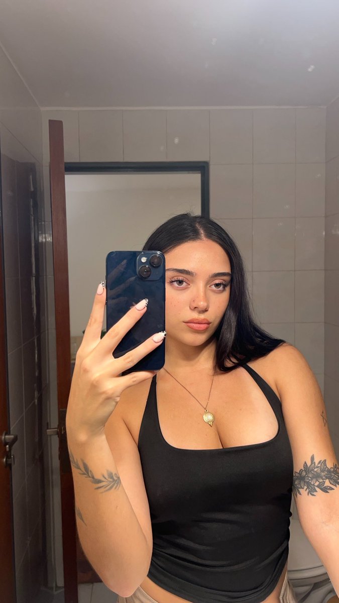 Zoe 💕 tweet media