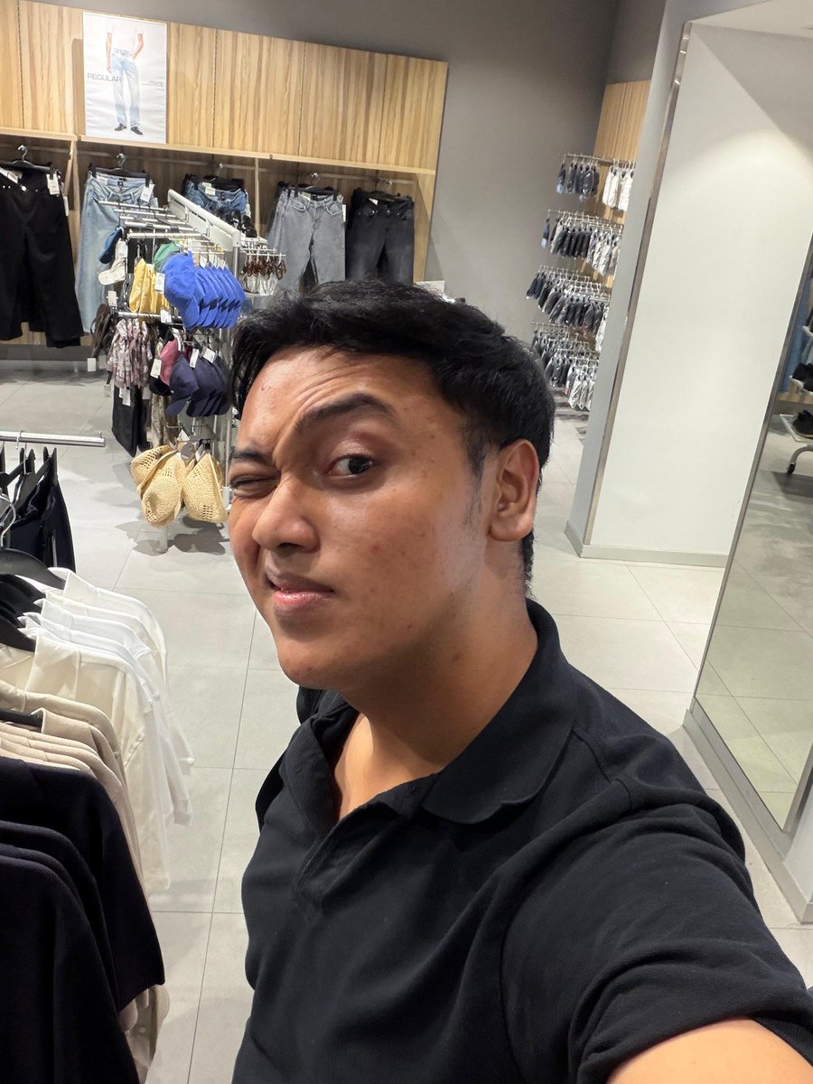 fakbargen's tweet photo. Nyentuh 90 kg again 😗 https://t.co/qod99WD20V