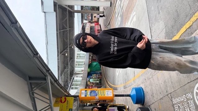 eeqlanwoil's tweet photo. ก็พูดตรงๆ ชั้นชอบเทสการแต่งตัวตี๋ตี๋มาก โดนอะ https://t.co/GwRa0HLa7Q