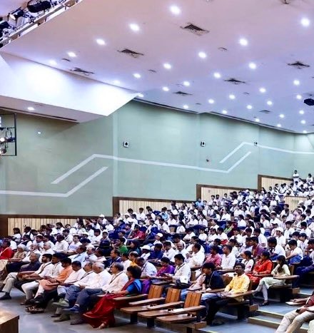 _Rheuma's tweet photo. Congratulations, Vidhyaarthi Vigyan Manthan team on successfully completing the National Camp 2025-26 in Gandhinagar. Hosting over 1,300 participants, including students and their parents from Bharat and the GCC countries, was indeed a Herculean task.  I had an opportunity to interact with the brilliance and their mentors and parents . Thanks to Director IIT Gandhinagar @iitgn for hosting and supporting the event wholeheartedly and @Vibha_India .
#VVM