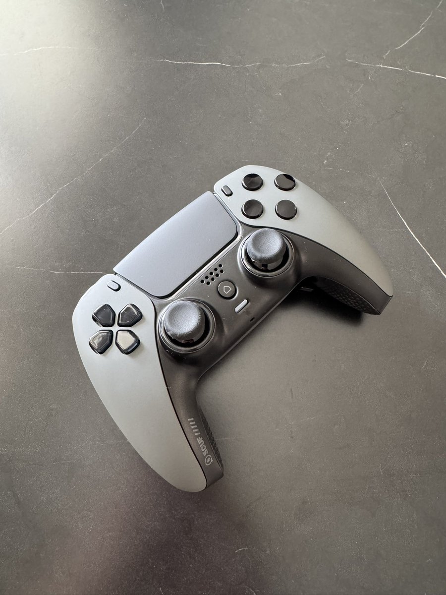controllerlab_'s tweet photo. Installation et calibrage joysticks Hall Effect TMR pour @Leynnnnn7 ! https://t.co/x3FmM5ZJaP