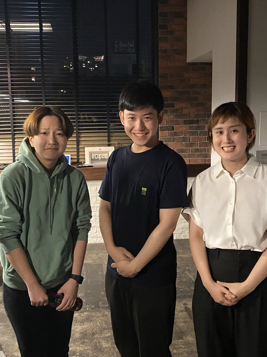 freeflyimage's tweet photo. 本日、「談話室」ありがとうございましたァアア！！🔥

大学の先輩である王坂さんと思い出し話をしましたァア！！✨

そして、忠犬立ハチ公さんお二人にご馳走いただきました！お二人は同じうどんを食べてましたヨォ！

そんな素敵な��二人の単独公演（7/20@ユーロライブ）も、ぜひぜひィイイ！！🔥🔥 https://t.co/lzGImZcNQm