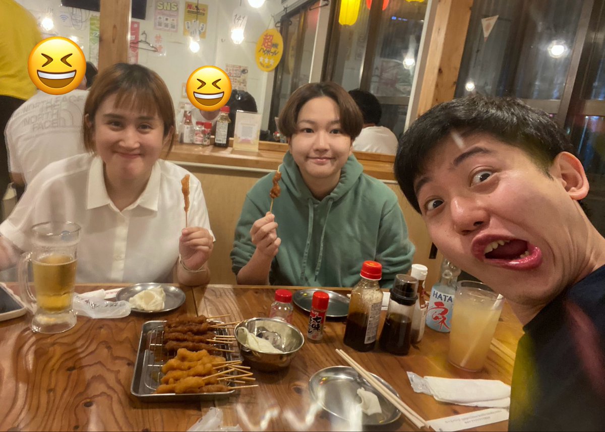 freeflyimage's tweet photo. 本日、「談話室」ありがとうございましたァアア！！🔥

大学の先輩である王坂さんと思い出し話をしましたァア！！✨

そして、忠犬立ハチ公さんお二人にご馳走いただきました！お二人は同じうどんを食べてましたヨォ！

そんな素敵な��二人の単独公演（7/20@ユーロライブ）も、ぜひぜひィイイ！！🔥🔥 https://t.co/lzGImZcNQm
