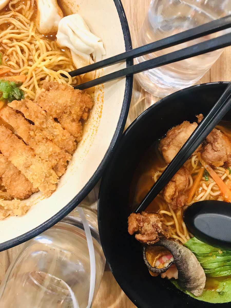ancornerr's tweet photo. Tiba-tiba 
“Kita nge ramen ah yuk”

Senantiasa dilancarkan selalu rejekinya ya Pak 🫶🏻 https://t.co/HFKhX4W7Vk