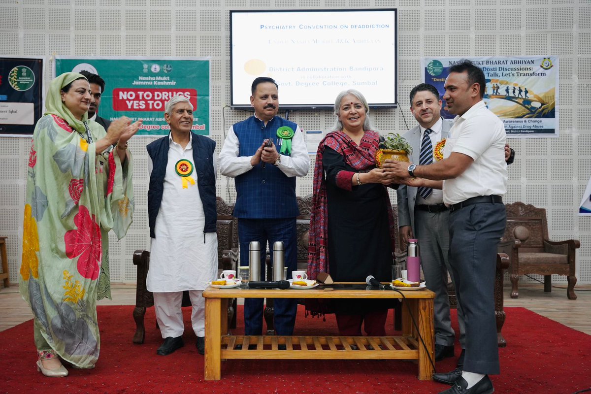 dicbandipora's tweet photo. A teacher who stood by his student through the long road of recovery — and a student courageous enough to share his story — were felicitated at the NMBA Convention.
This is what the fight against addiction actually looks like. Not slogans. People showing up for people
@diprjk https://t.co/mnNB6Adxz9