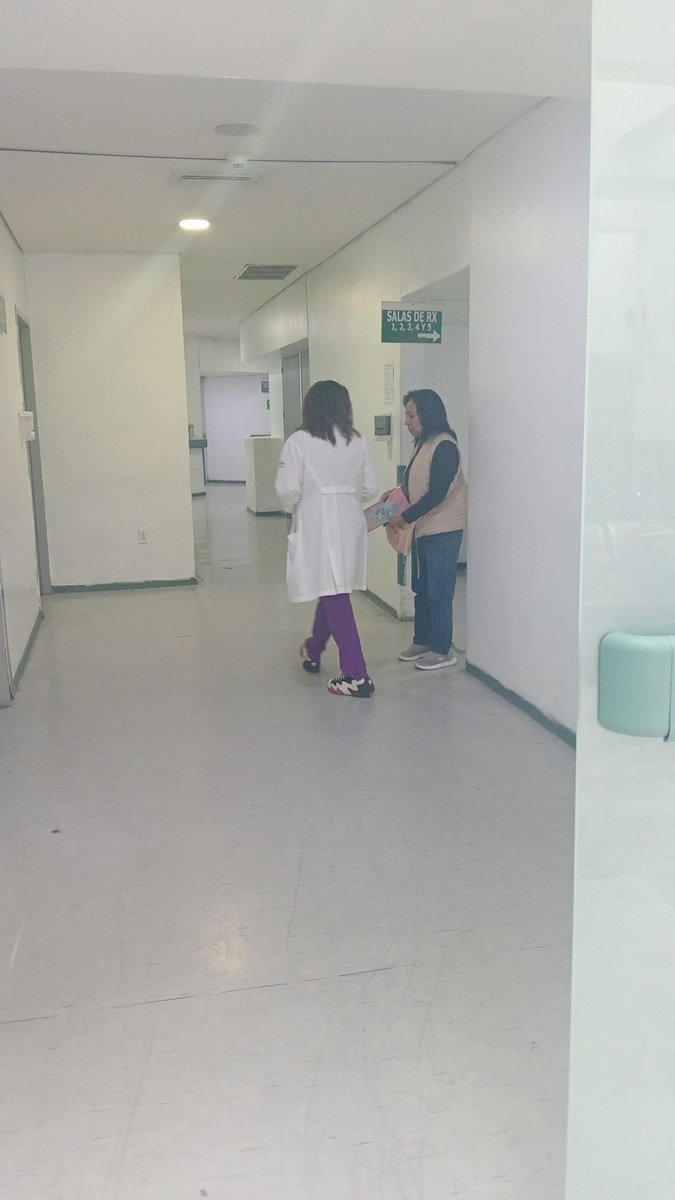 lulurubioa's tweet photo. @abelgonzalez @Tu_IMSS @zoerobledo 
@Claudiashein  Necesito Apoyo, estoy Hospital  IMSS HGR2 VILLACOAPA CDMX.
LA JEFA DE RAYOS X Maria Eugenia Lobato Huerta se niega a darme el servicio de RESONANCIA MAGNÉTICA hay espacio, radiólogo y el equipo disponible.URGENTE.
CUENTO CON LA ORDEN DE ESTUDIO. https://t.co/mdqMuDtOMW